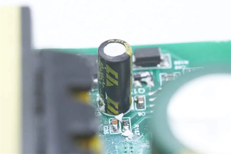 哪個(gè)牌子電解電容質(zhì)量好？專業(yè)解析與推薦